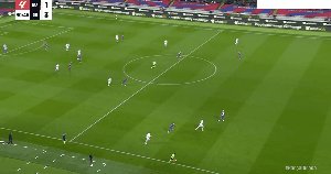 1702249700632059661.gif bar gir 80.gif