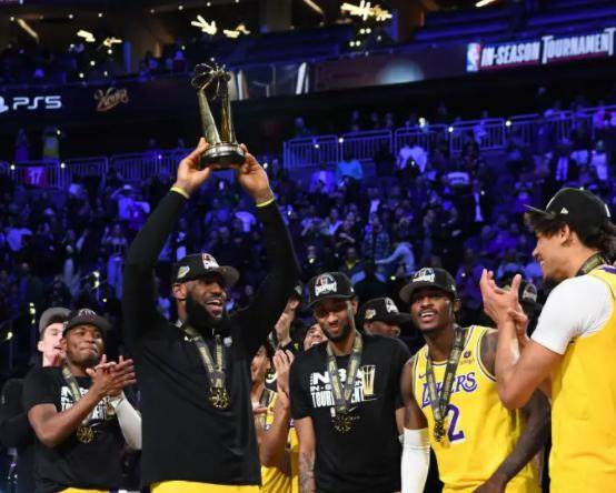 开云注册网址-38岁詹姆斯“第五冠”！他离乔丹又进一步